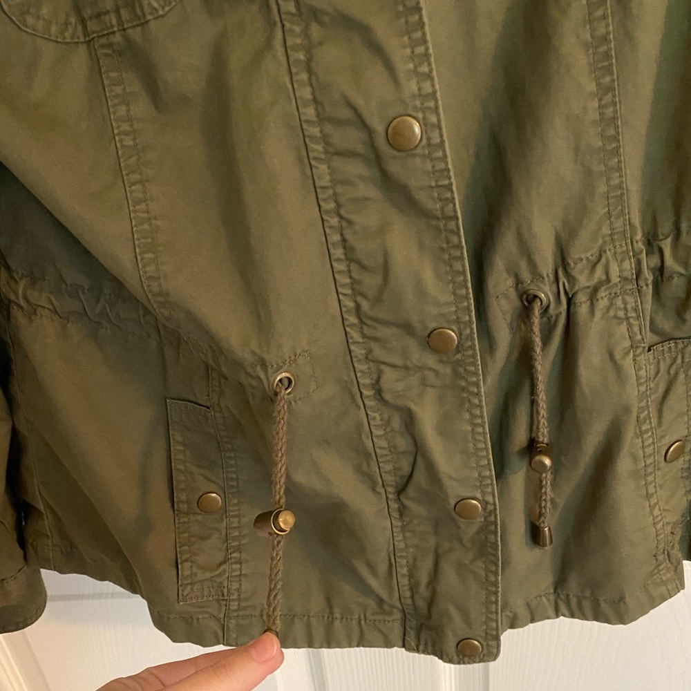 Adjustable utility jacket - Picture 4 of 4